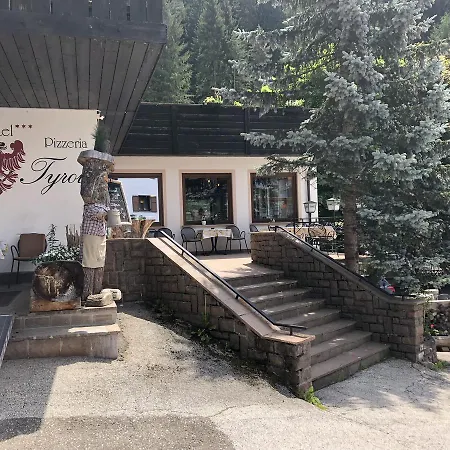 Tyrol Hotel 3*