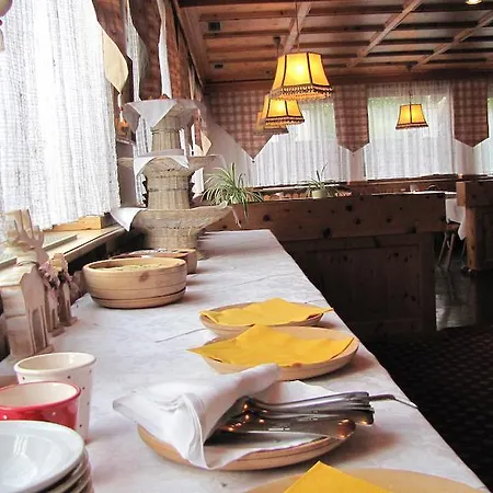 Hotel Tyrol 3*