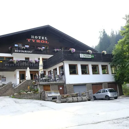 Tyrol Hotel
