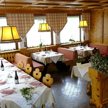 Hotel Tyrol 3*